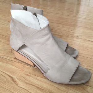 COCLICO sand suede booties